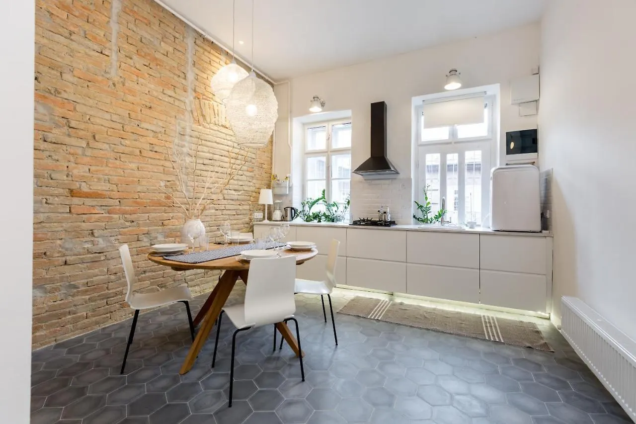 Bohemian Dream Home In The Absolute Center W 2Br/2Bt Budapest