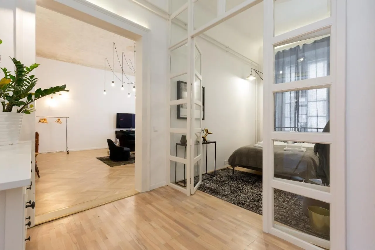 Bohemian Dream Home In The Absolute Center W 2Br/2Bt Budapest Hungary