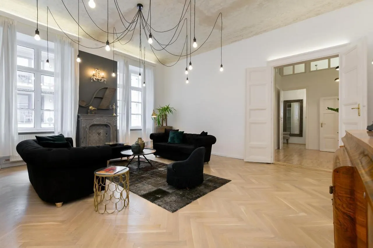 Bohemian Dream Home In The Absolute Center W 2Br/2Bt Budapest